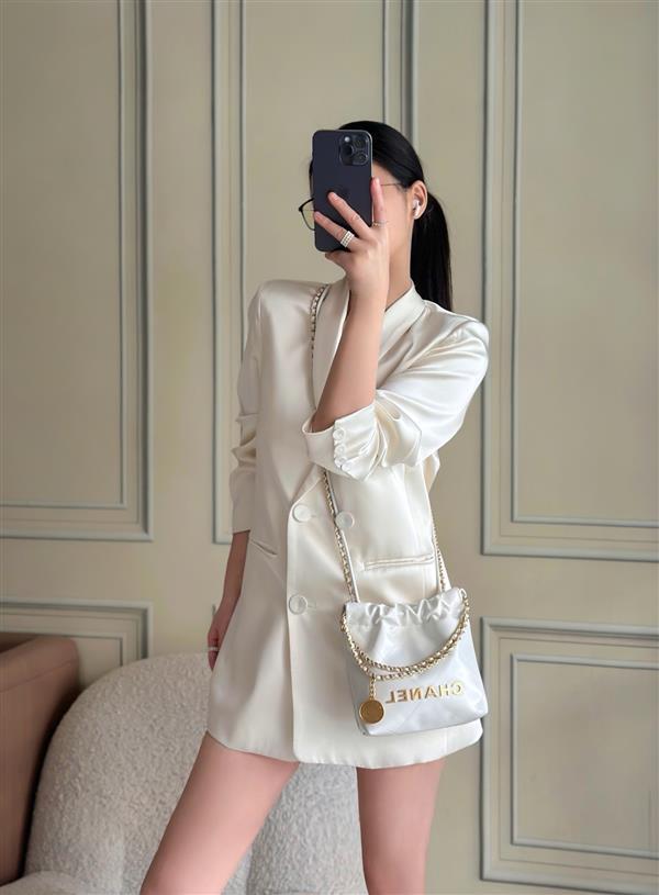 2026127215212347 600